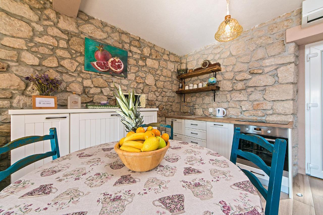 Mala Cele Apartment Подгора Екстериор снимка